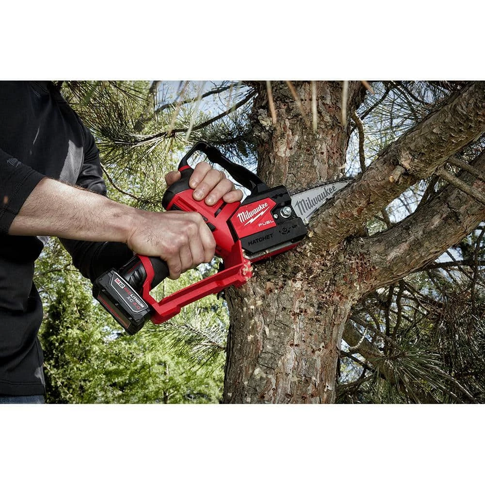 Best reviews of ⌛ Milwaukee M12 FUEL 12-Volt Lithium-Ion Brushless Cordless 6 in. HATCHET Chainsaw Kit w/4.0 Ah Battery, Charger & Replacement Chain ✔️ - Image 10