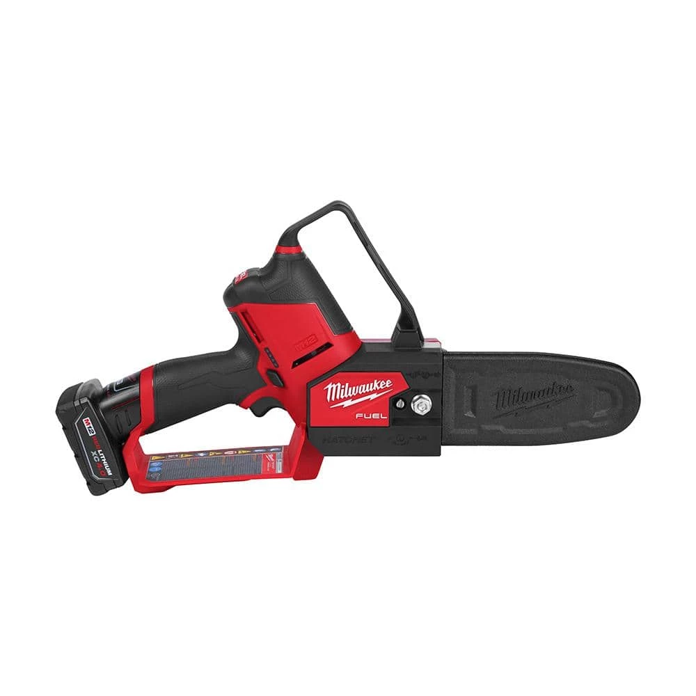 Best reviews of ⌛ Milwaukee M12 FUEL 12-Volt Lithium-Ion Brushless Cordless 6 in. HATCHET Chainsaw Kit w/4.0 Ah Battery, Charger & Replacement Chain ✔️ - Image 9